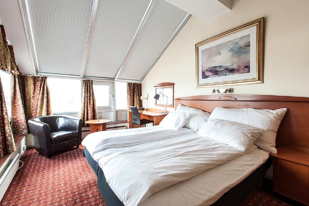 Chesterfield Hotel